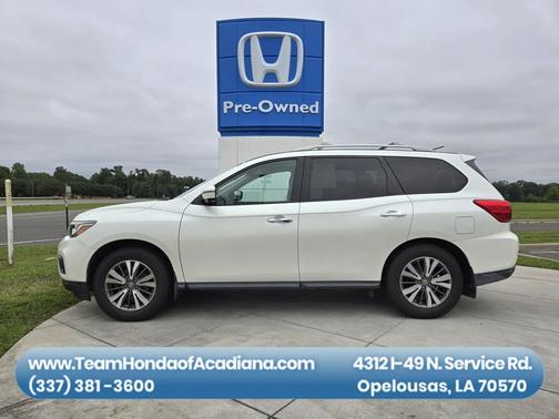 Pearl White 2017 Nissan Pathfinder SL