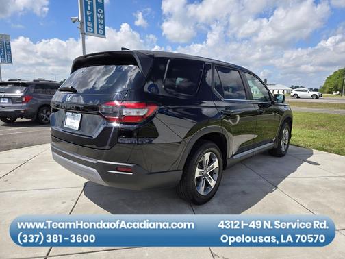 Crystal Black Pearl 2025 Honda Pilot