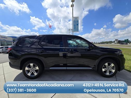 Crystal Black Pearl 2025 Honda Pilot
