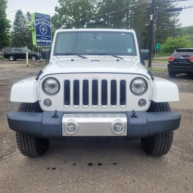 Bright White Clearcoat 2017 Jeep Wrangler Unlimited Sahara