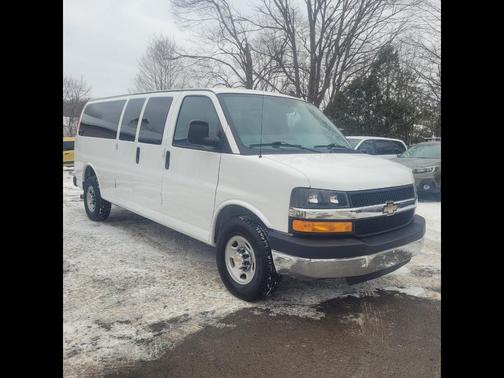 2016 Chevrolet Express 3500 LT