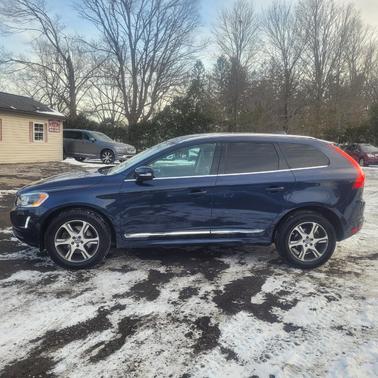 2015 Volvo XC60 T6 Platinum