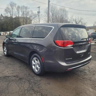 2017 Chrysler Pacifica Hybrid Touring Plus