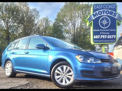 2017 Volkswagen Golf SportWagen TSI S
