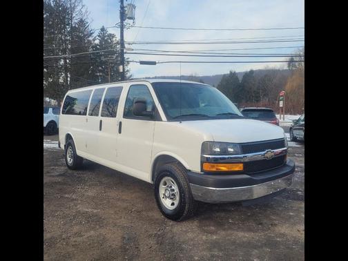 2016 Chevrolet Express 3500 LT