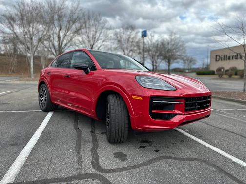2025 Porsche Cayenne 