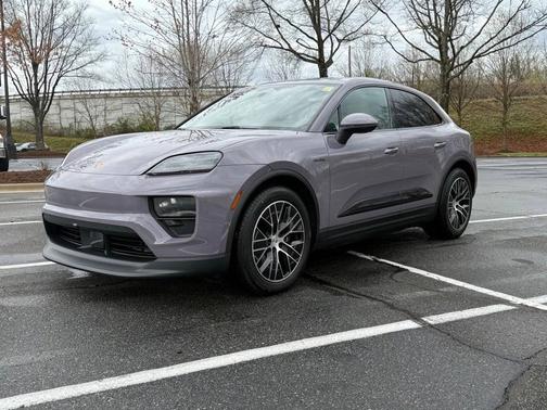 2025 Porsche Macan 