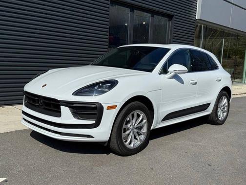 2025 Porsche Macan 