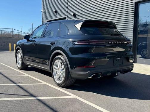 2025 Porsche Cayenne 