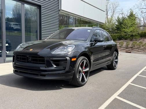 2023 Porsche Macan 