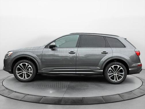 2025 Audi Q7 Premium Plus 45 TFSI quattro Tiptronic