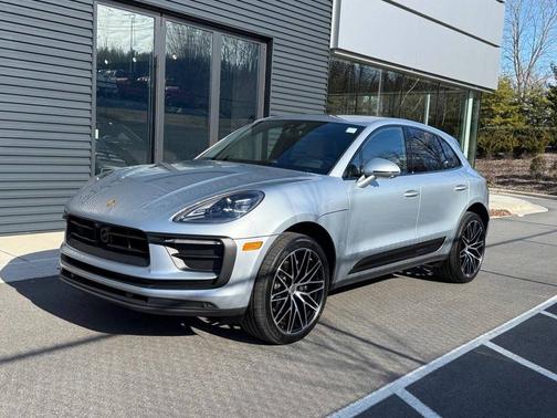 2025 Porsche Macan 