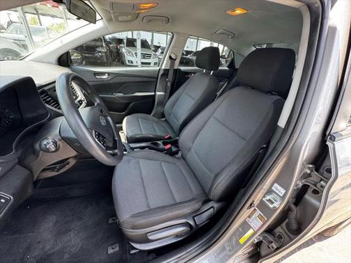 2021 Hyundai Accent SE