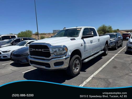 Bright White Clearcoat 2019 RAM 2500 Big Horn Crew Cab 4x4 8' Box