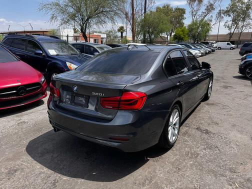 2017 BMW 320 i