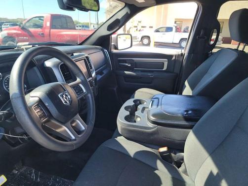 2022 RAM 1500 Classic Warlock Quad Cab 4x2 6'4' Box