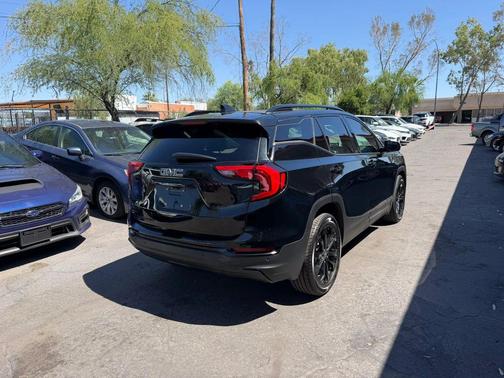 Ebony Twilight Metallic 2021 GMC Terrain SLT