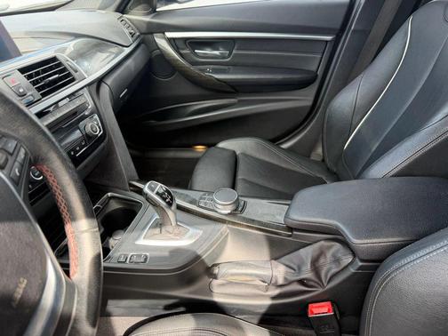 2018 BMW 330 xDrive