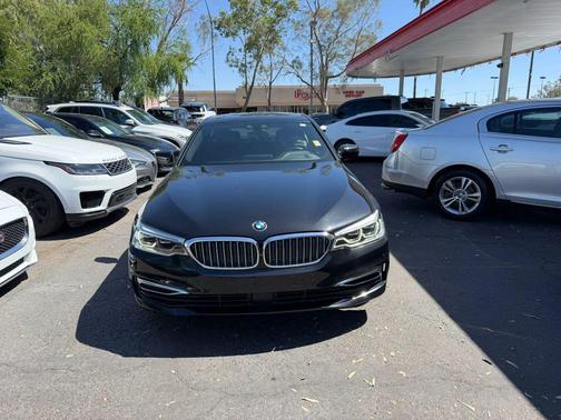 Black 2019 BMW 530e iPerformance