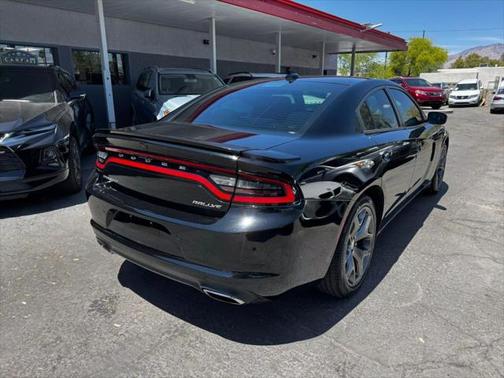 2016 Dodge Charger SXT