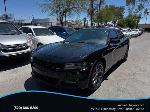 2016 Dodge Charger SXT