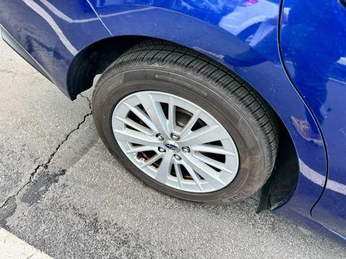 2017 Subaru Impreza 2.0i Premium