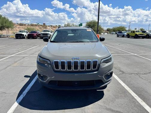 2022 Jeep Cherokee Latitude Lux