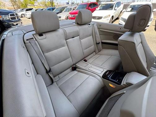 2012 BMW 328 328i Convertible 2D