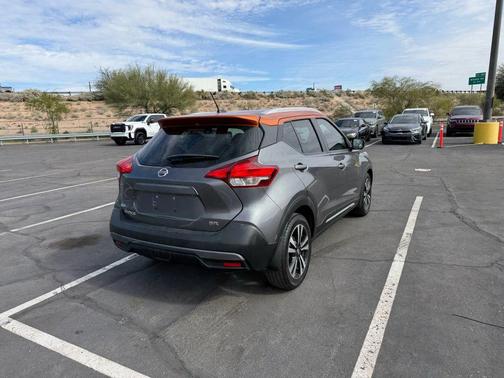 2019 Nissan Kicks SR
