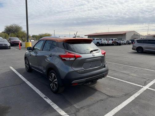 2019 Nissan Kicks SR