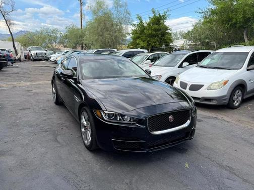 2018 Jaguar XE 25t Prestige
