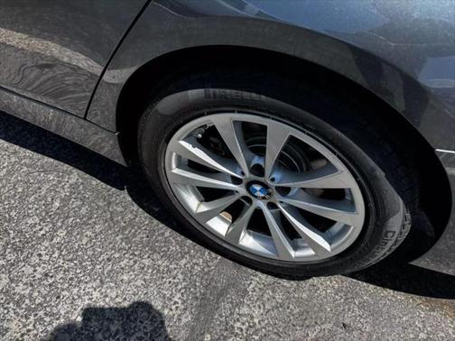 2017 BMW 320 i