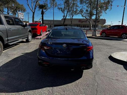 2017 Alfa Romeo Giulia Ti