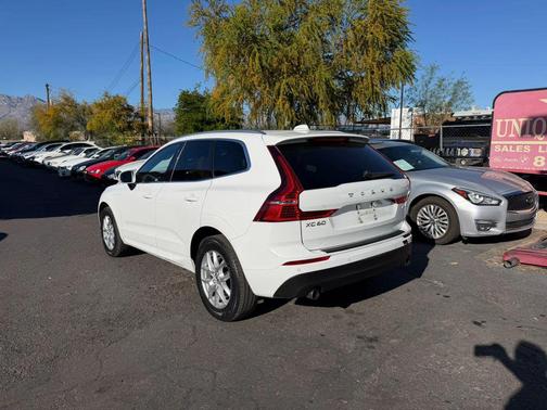 2020 Volvo XC60 T5 Momentum