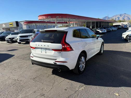 2020 Volvo XC60 T5 Momentum