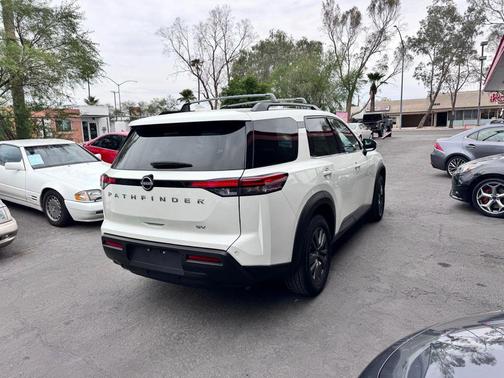 2022 Nissan Pathfinder SV 2WD