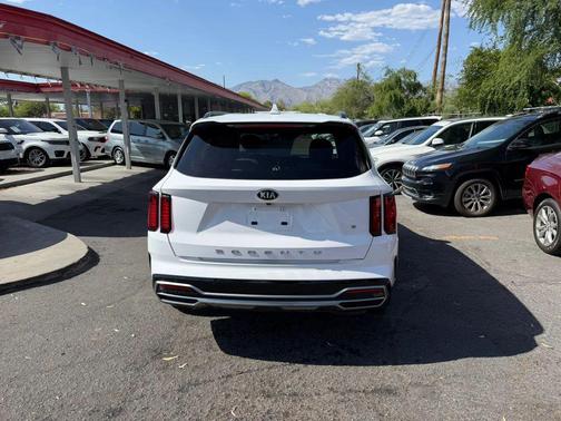 Glacial White Pearl 2021 Kia Sorento S