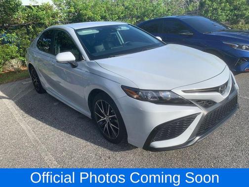 Ice Edge 2024 Toyota Camry SE