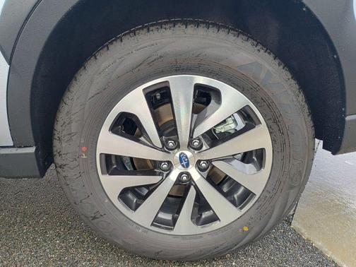 2025 Subaru Outback Base