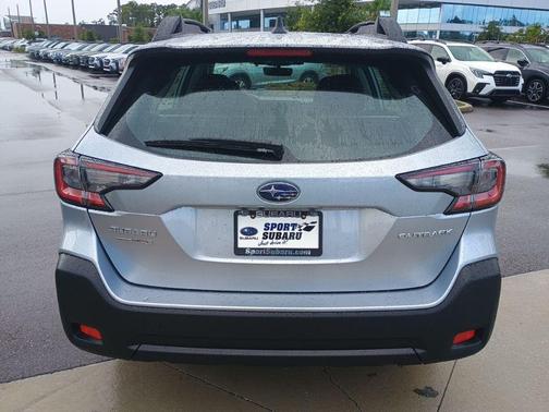 2025 Subaru Outback Base