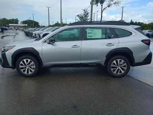 2025 Subaru Outback Base
