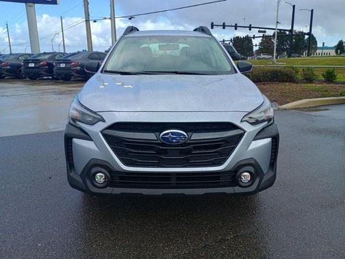 2025 Subaru Outback Base