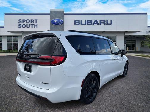 2025 Chrysler Pacifica Limited