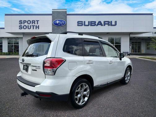 Crystal White Pearl 2017 Subaru Forester 2.5i Touring