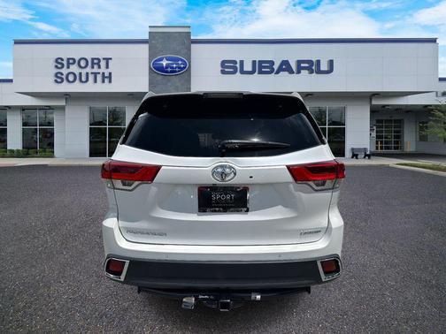 2019 Toyota Highlander Limited Platinum