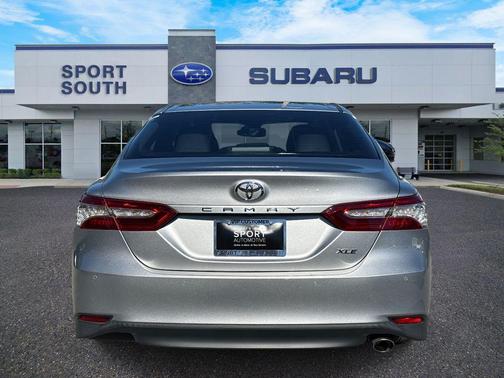 2018 Toyota Camry XLE