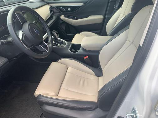 Crystal White Pearl 2024 Subaru Outback Limited