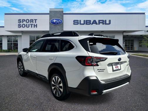 Crystal White Pearl 2024 Subaru Outback Limited