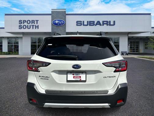 Crystal White Pearl 2024 Subaru Outback Limited
