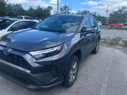 2024 Toyota RAV4 Hybrid SE